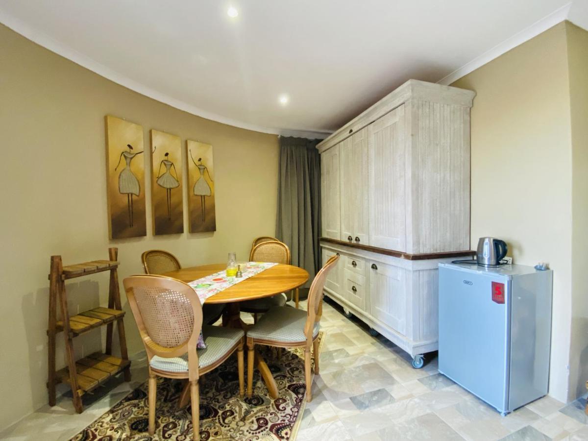 Country Lane Farm Lodge Крэдок Экстерьер фото